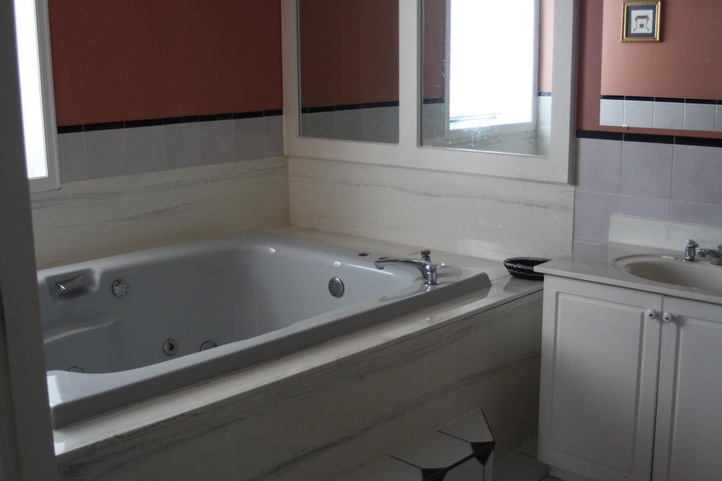 Mount Baker Hotel Cranbrook Room photo